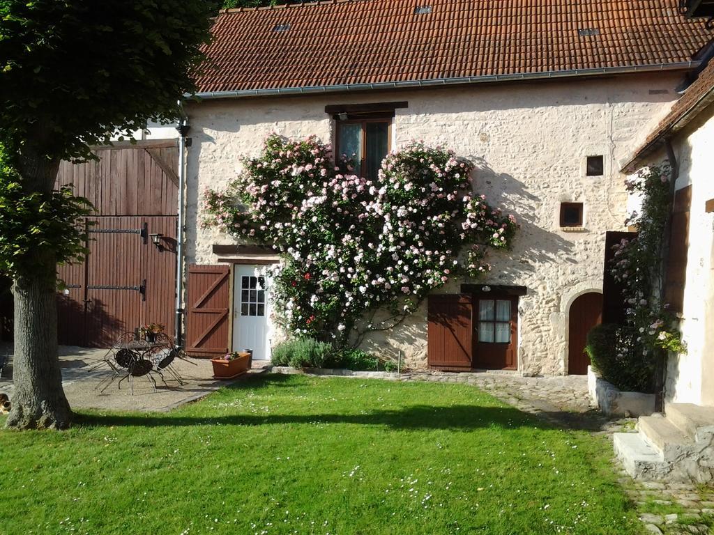 Bed and Breakfast La Ferme Du Vintue Etrechy  Exterior foto