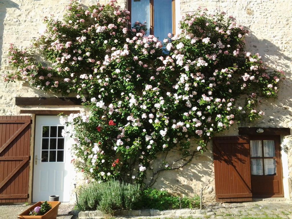 Bed and Breakfast La Ferme Du Vintue Etrechy  Zimmer foto